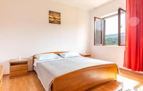 Ferienwohnung Apartman Ante Zvecanje Exterior foto